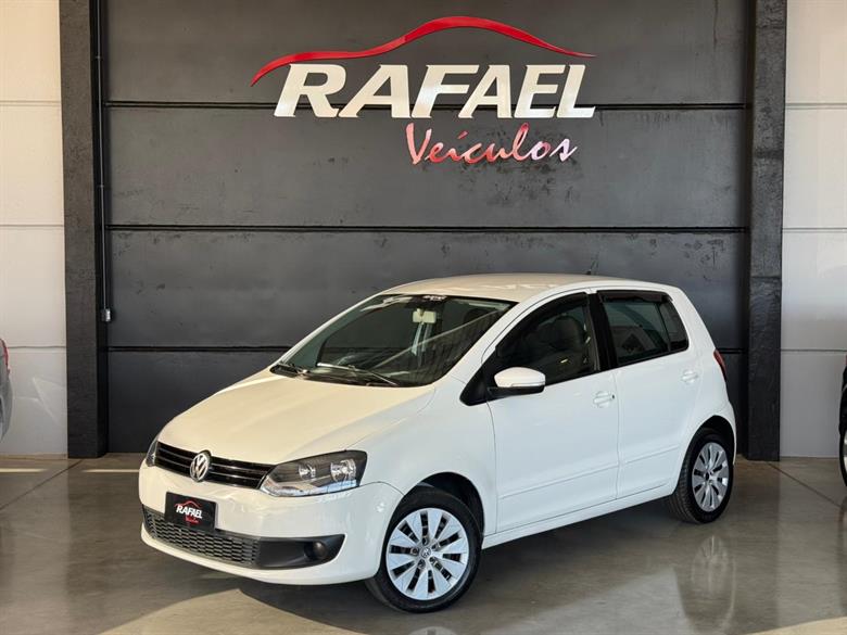 
Volkswagen Fox 2013 full									