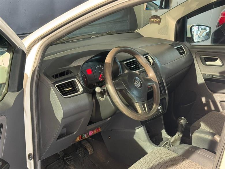
Volkswagen Fox 2013 full									