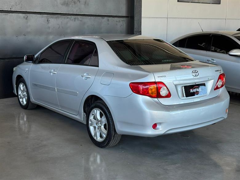 
Toyota Corolla GLI 2011 full									