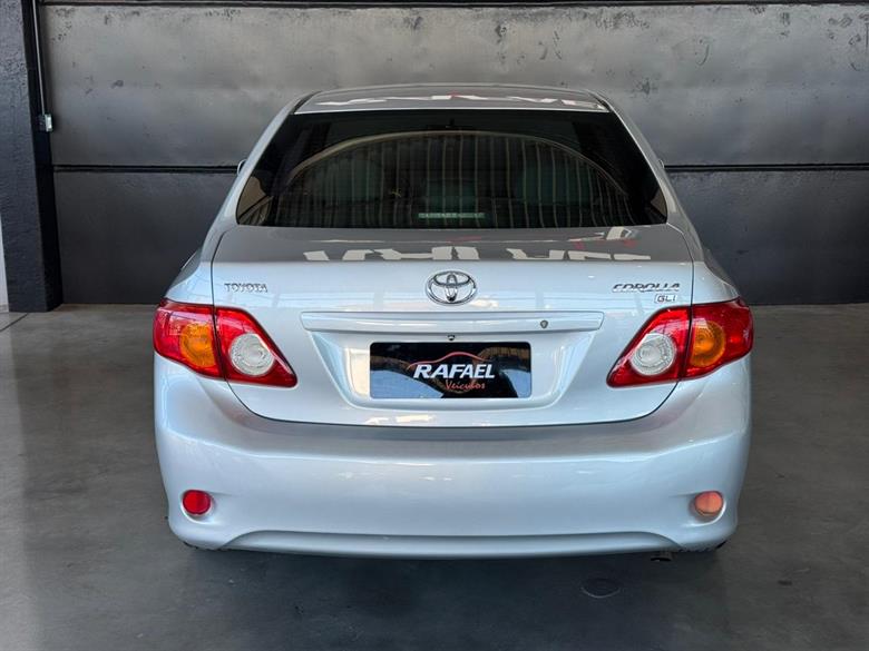 
Toyota Corolla GLI 2011 full									