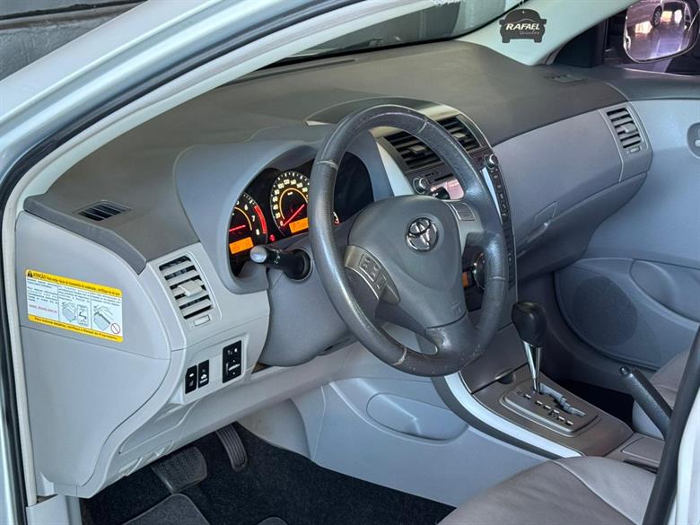 
Toyota Corolla GLI 2011 full									