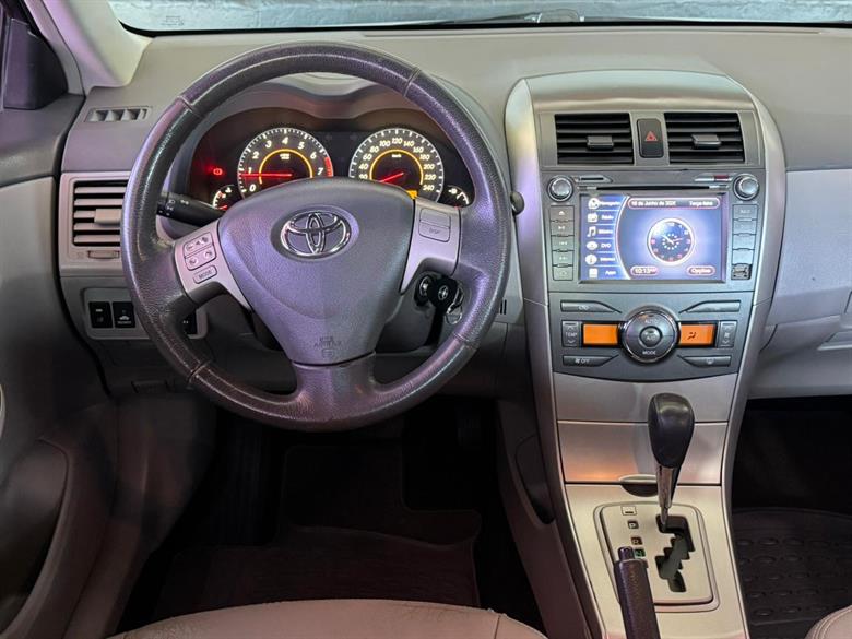 
Toyota Corolla GLI 2011 full									