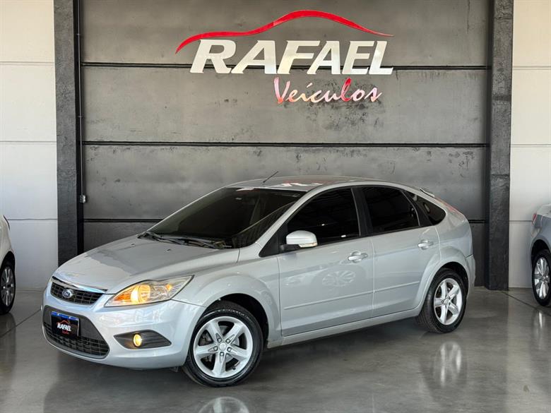 Ford Focus Hatch 2011