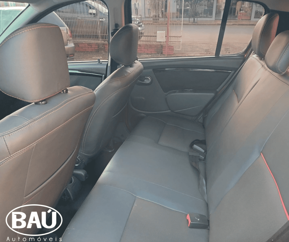 
								RENAULT SANDERO STEPWAY HI-POWER 2014 full									