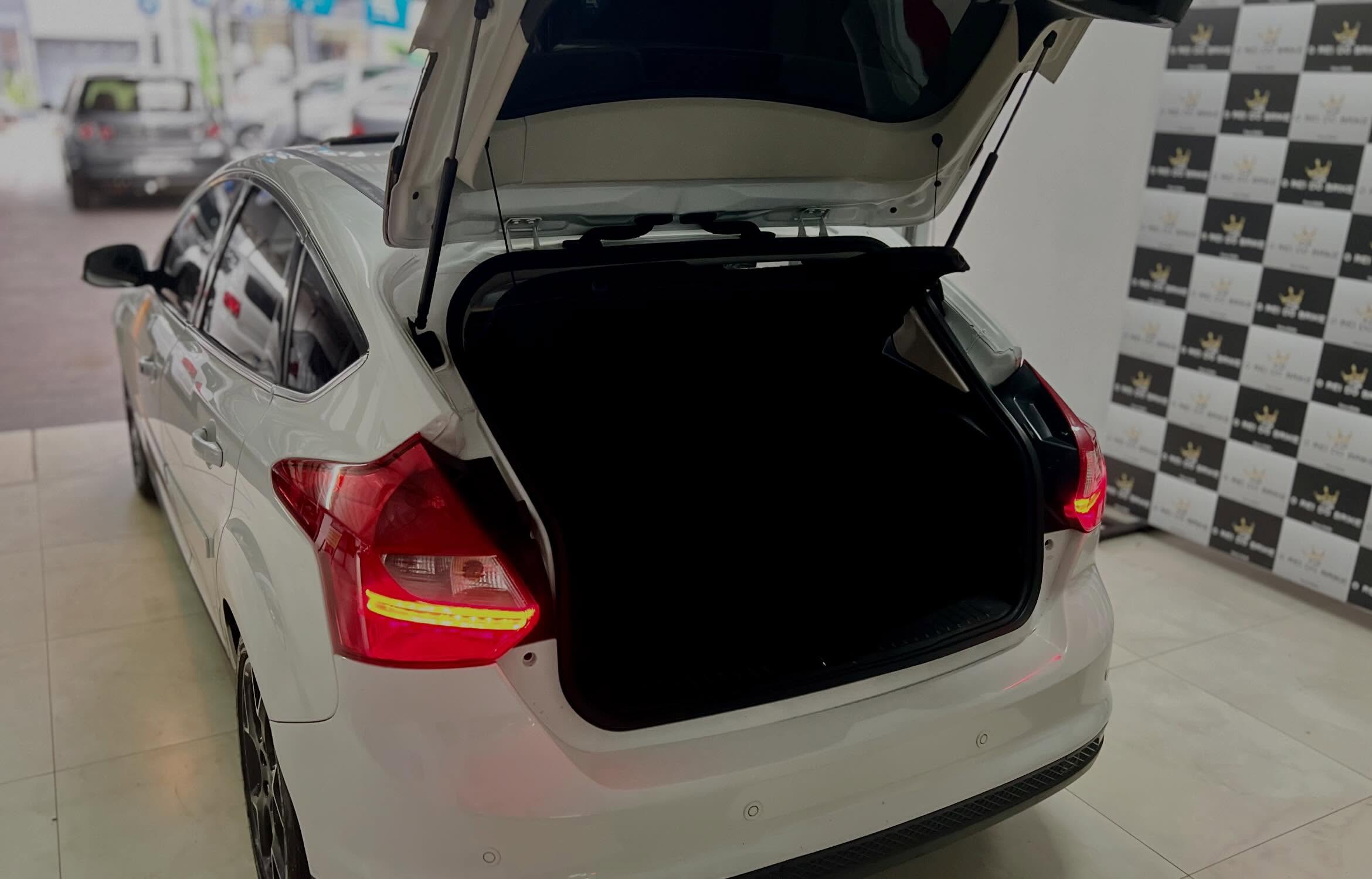 
FORD FOCUS TITANIUM PLUS 2015 full									