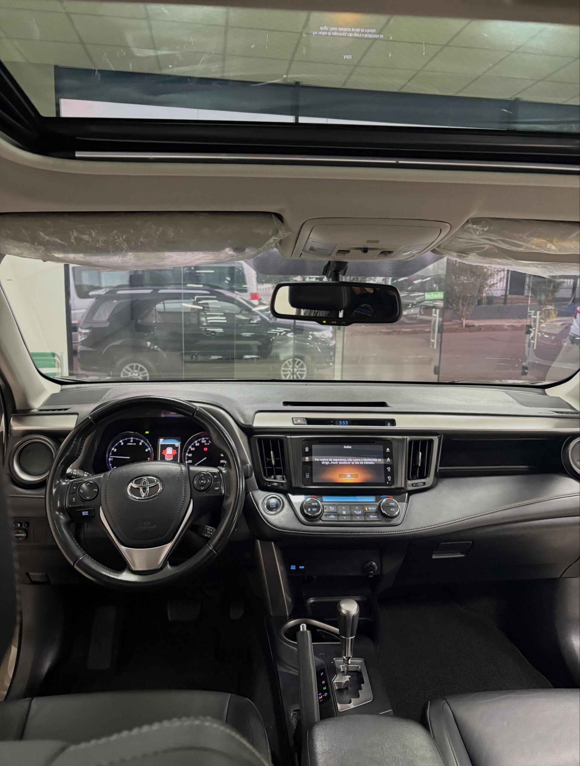 
Toyota Rav4 2018 full									