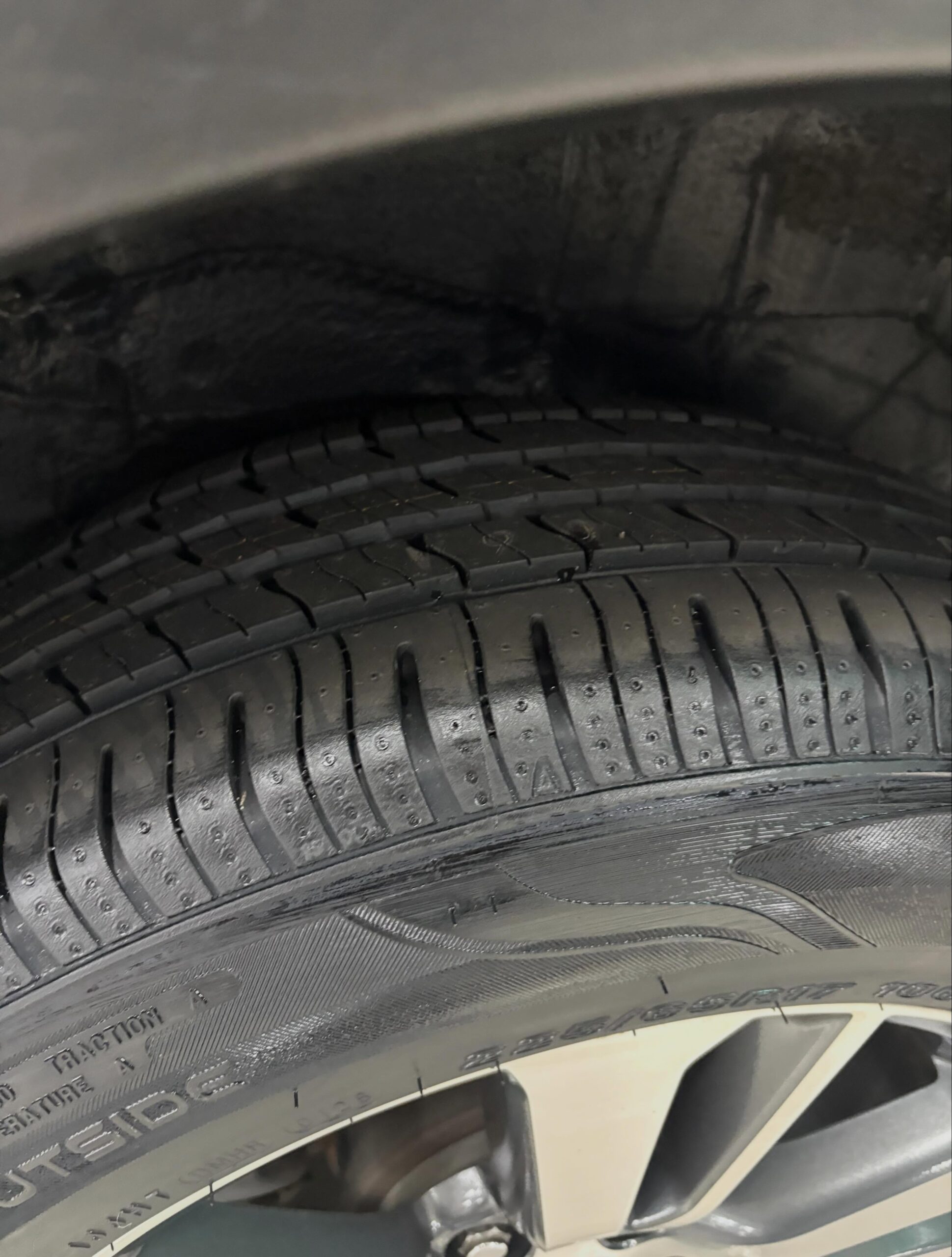 
Toyota Rav4 2018 full									