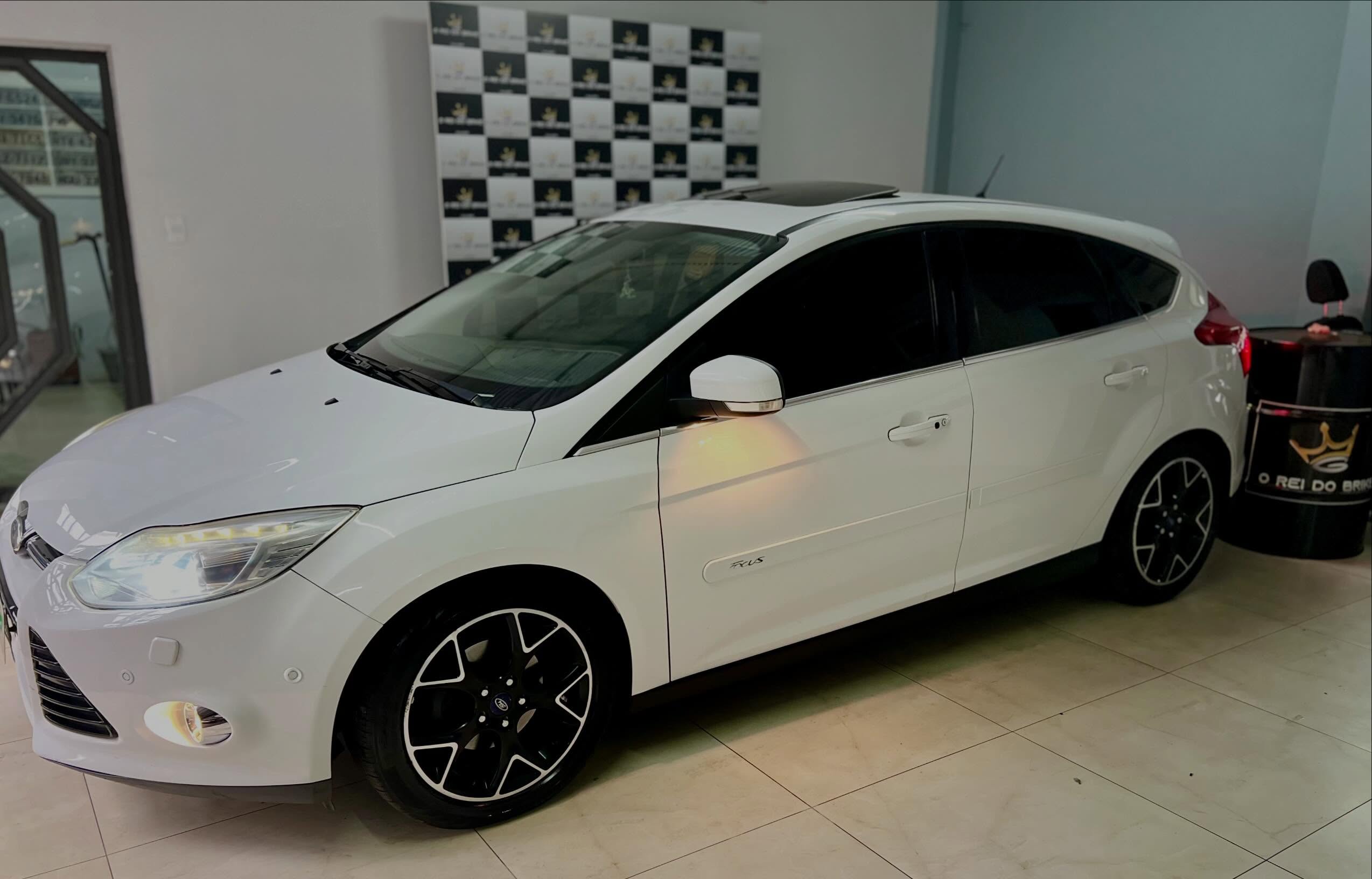 
FORD FOCUS TITANIUM PLUS 2015 full									