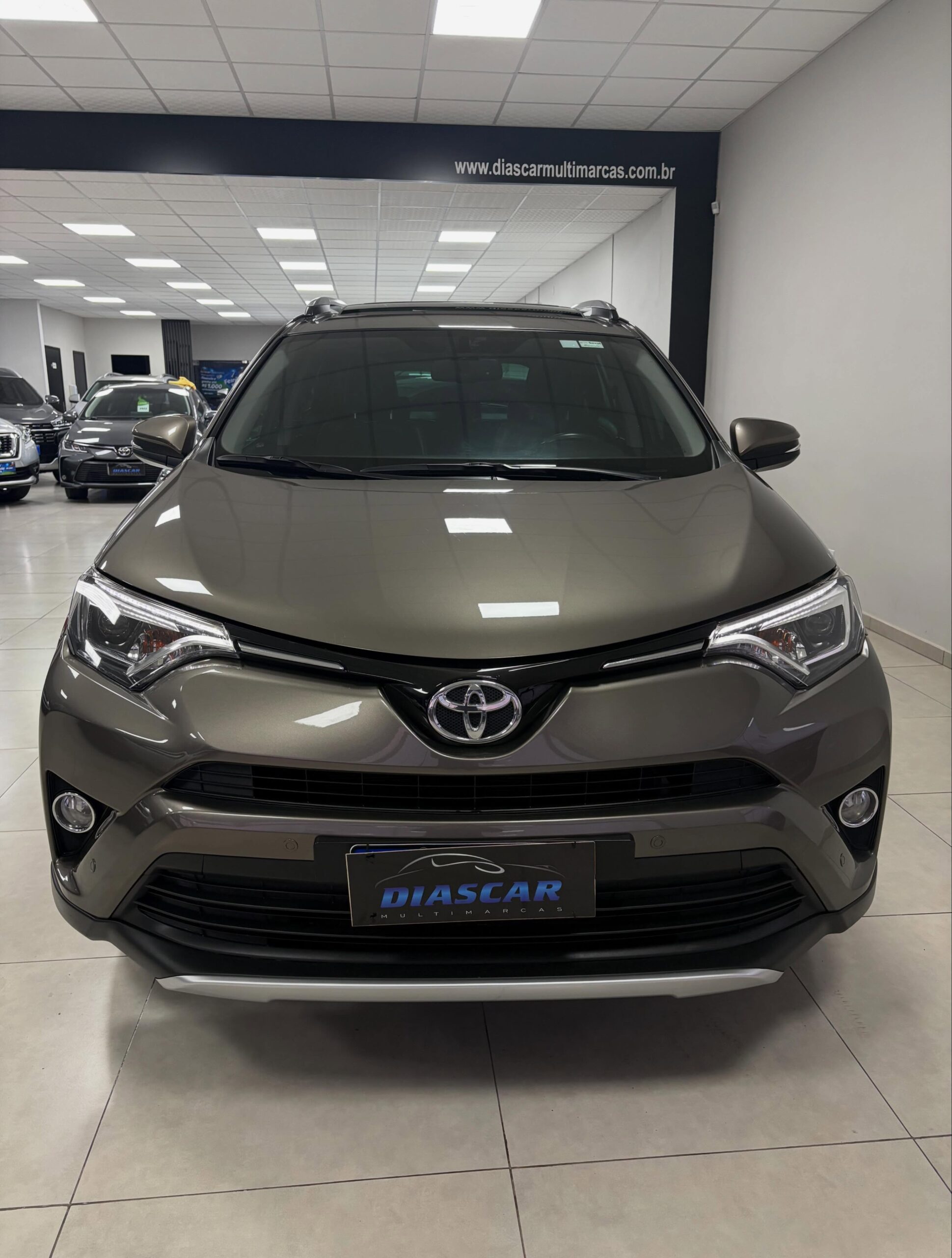 
Toyota Rav4 2018 full									