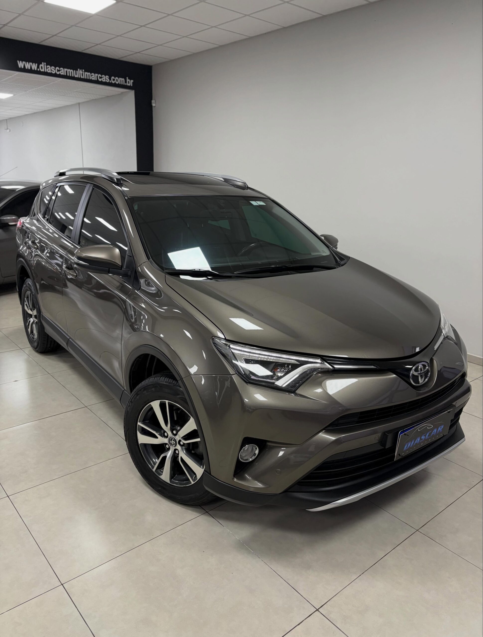 
Toyota Rav4 2018 full									