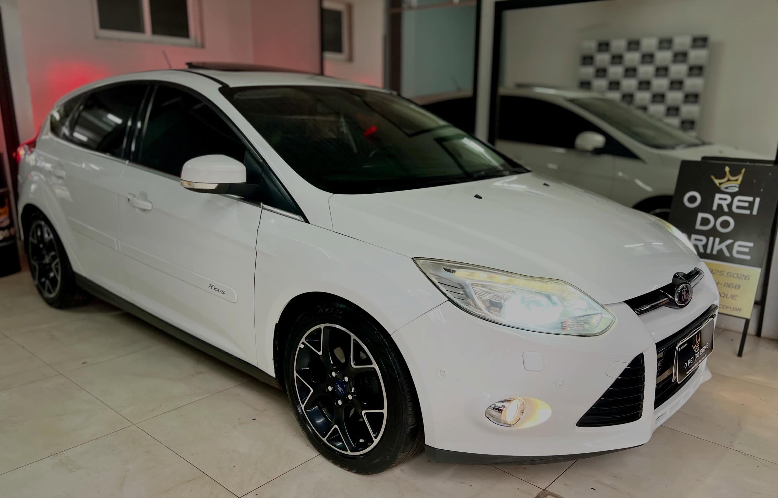 
FORD FOCUS TITANIUM PLUS 2015 full									