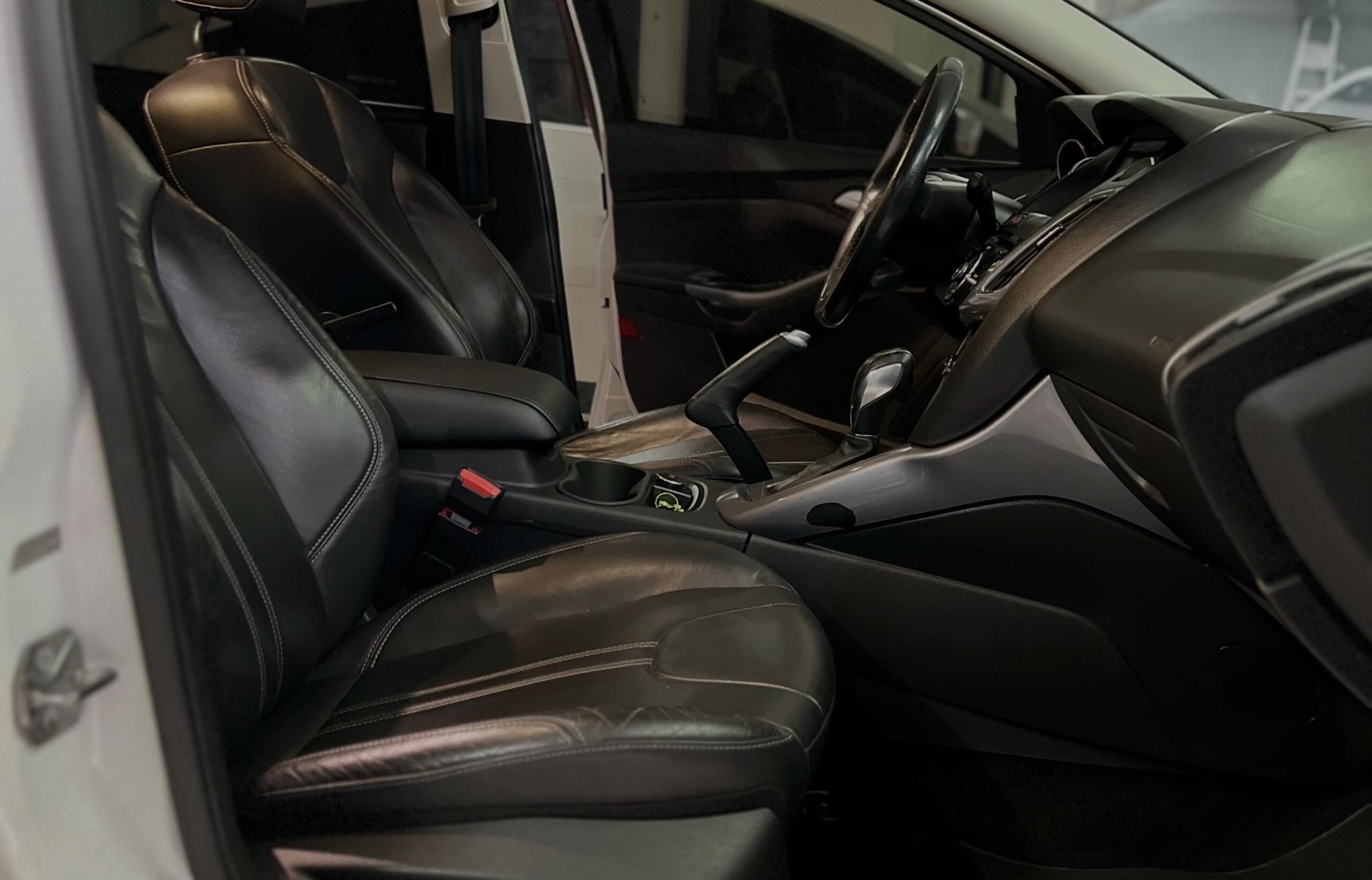 
FORD FOCUS TITANIUM PLUS 2015 full									