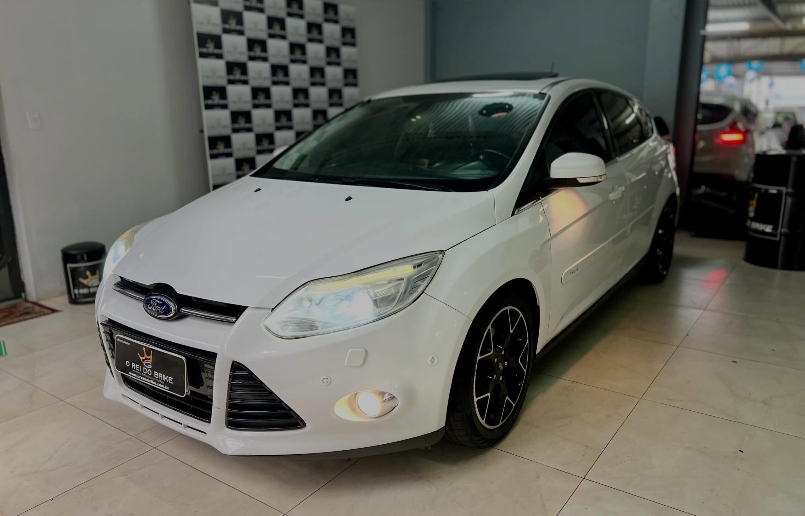 FORD FOCUS TITANIUM PLUS 2015