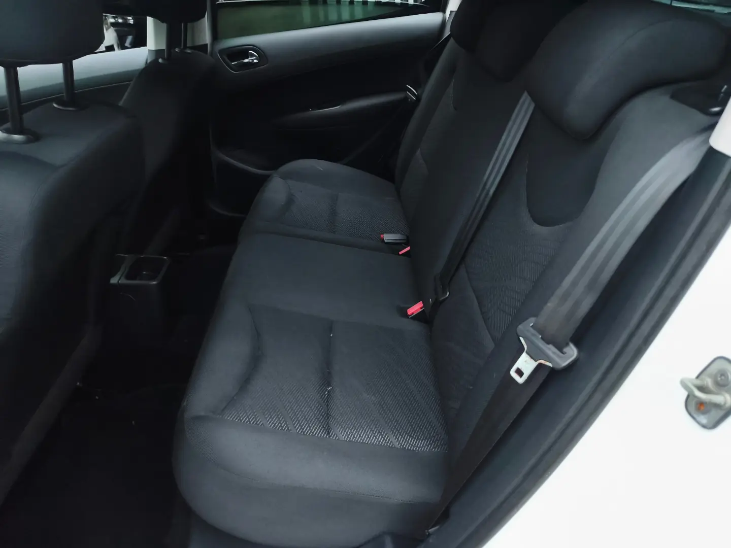 
Peugeot 308 Active 2013 full									