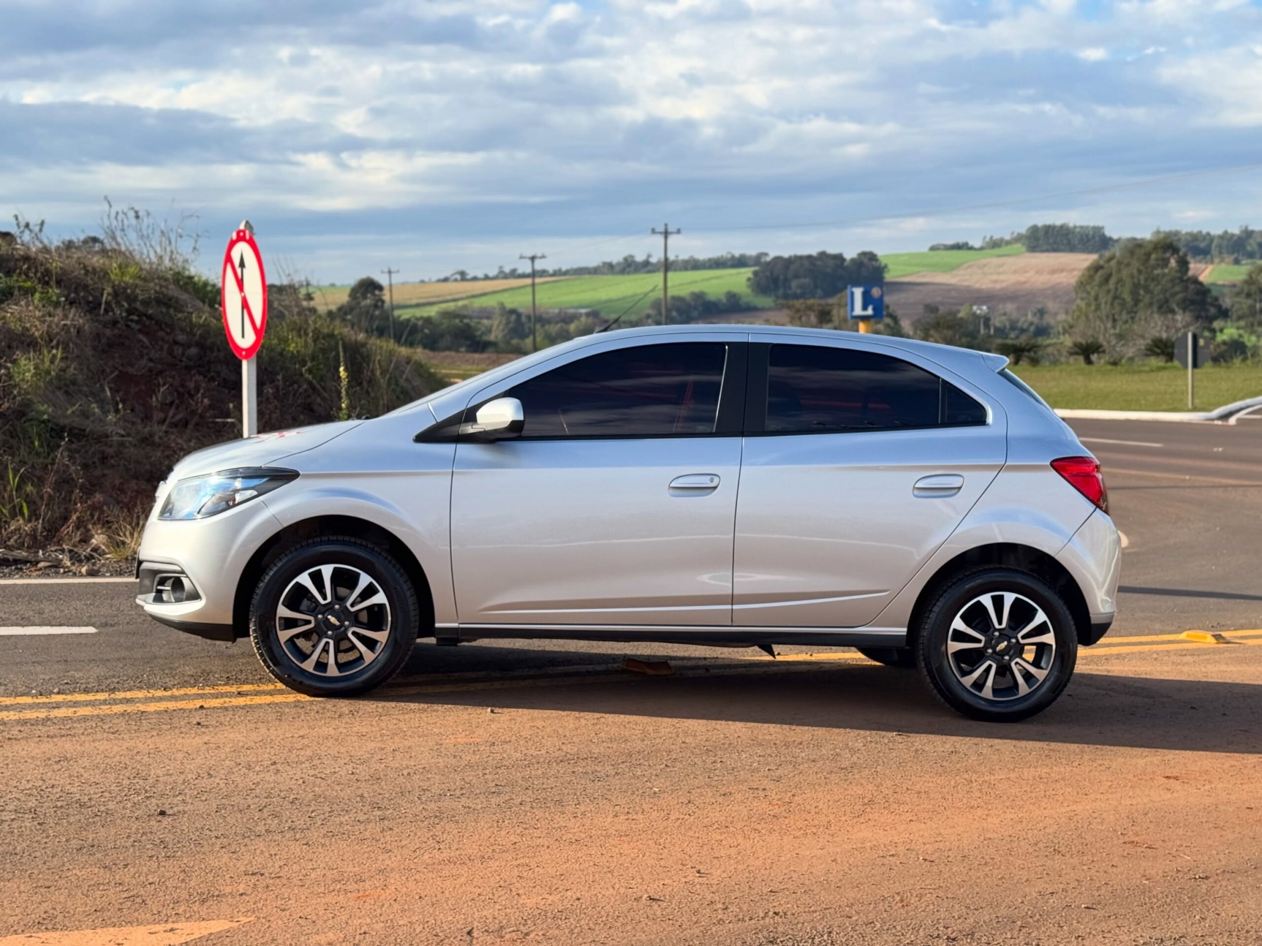 Chevrolet Onix LTZ 2015
