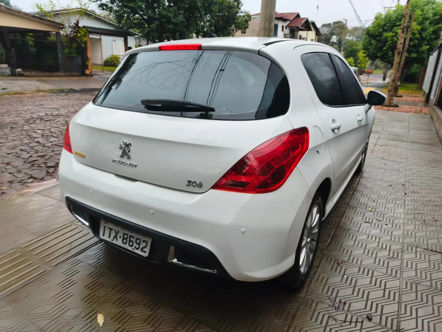 
Peugeot 308 Active 2013 full									