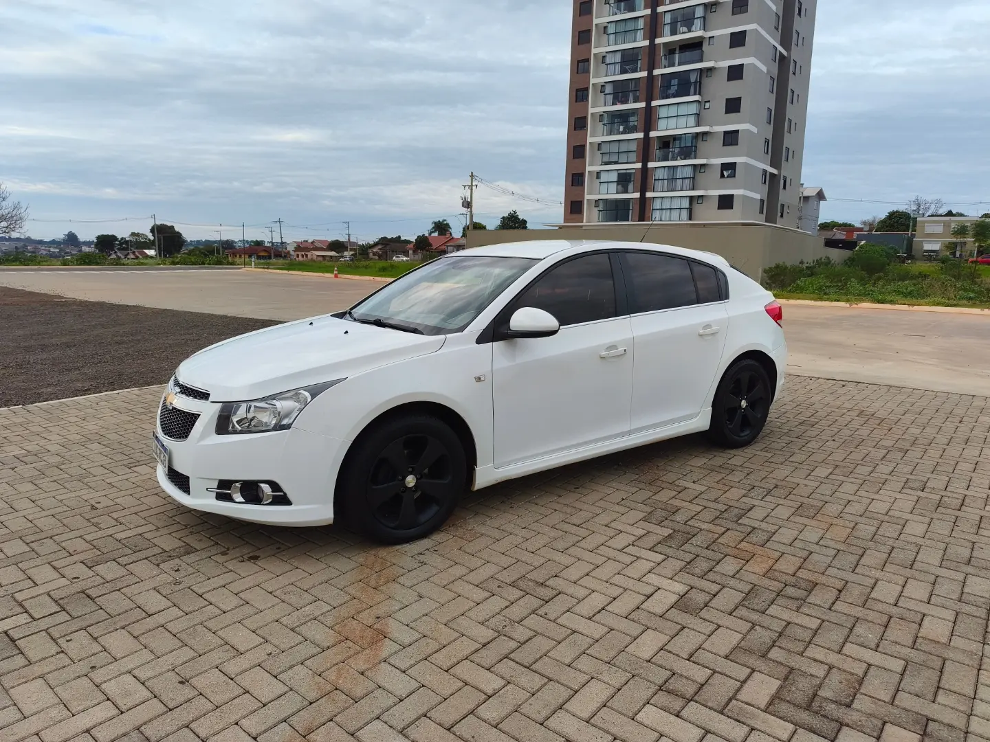 
								Chevrolet Cruze LT 2014 full									