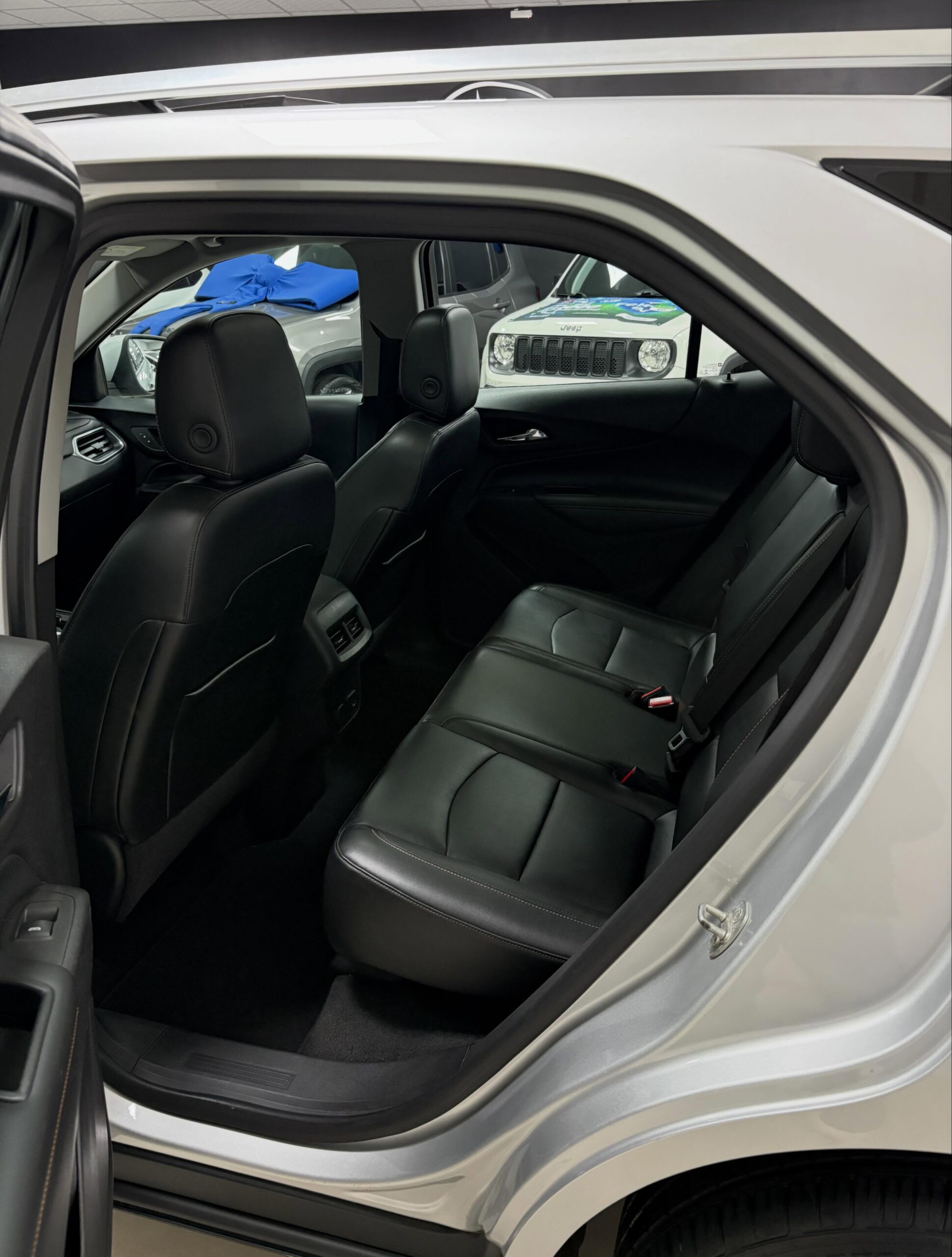 
								Chevrolet Equinox Premier 2019 full									