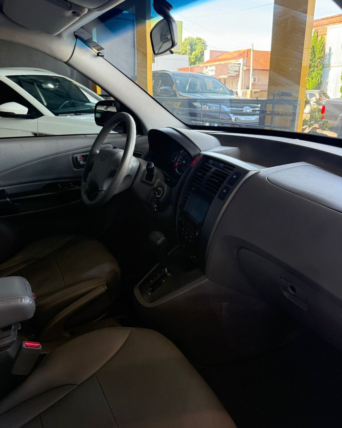 
								HYUNDAI TUCSON GLS 2016 full									