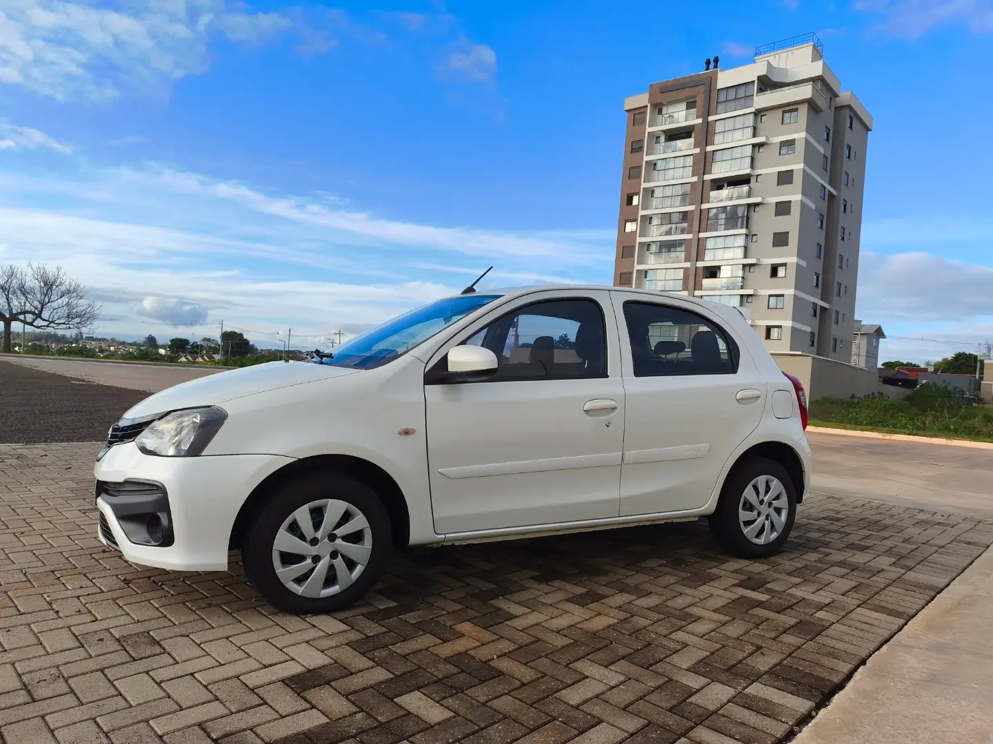 TOYOTA ETIOS X 2020