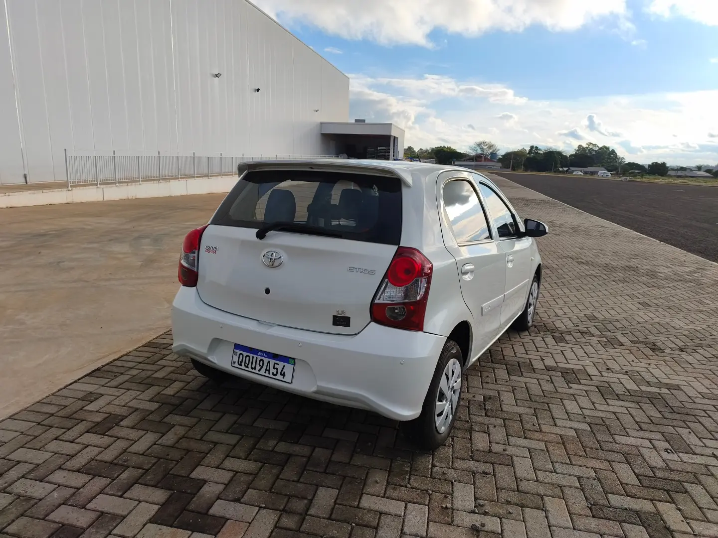 TOYOTA ETIOS X 2020
