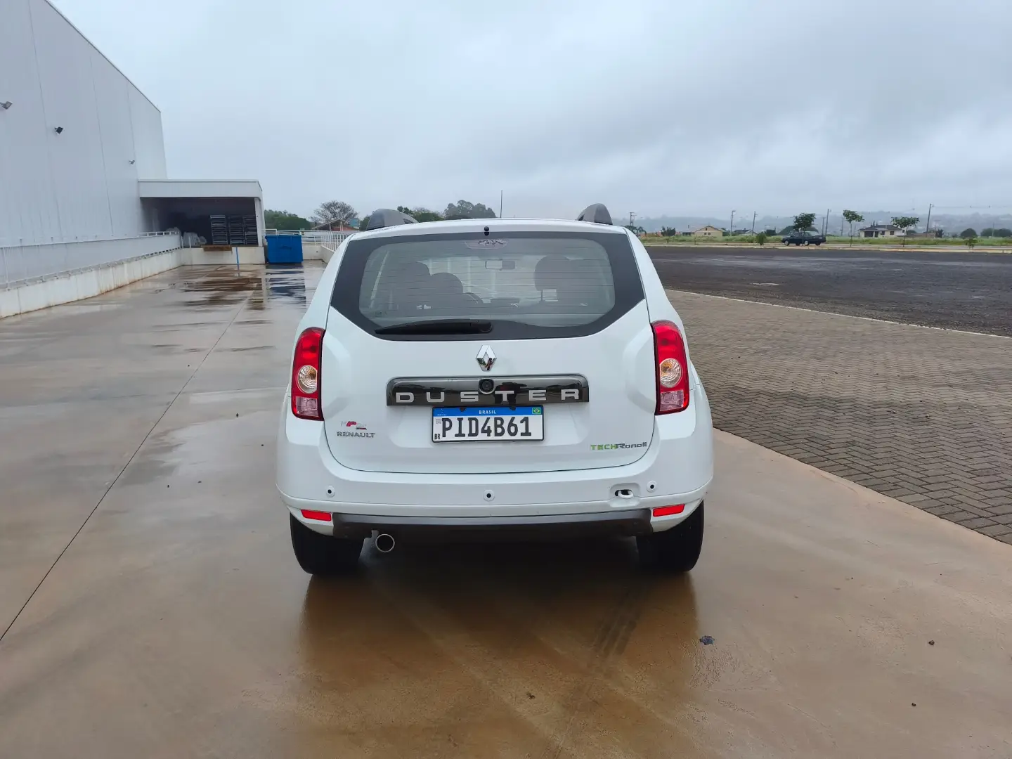 
								RENAULT DUSTER TECH ROAD 2015 full									