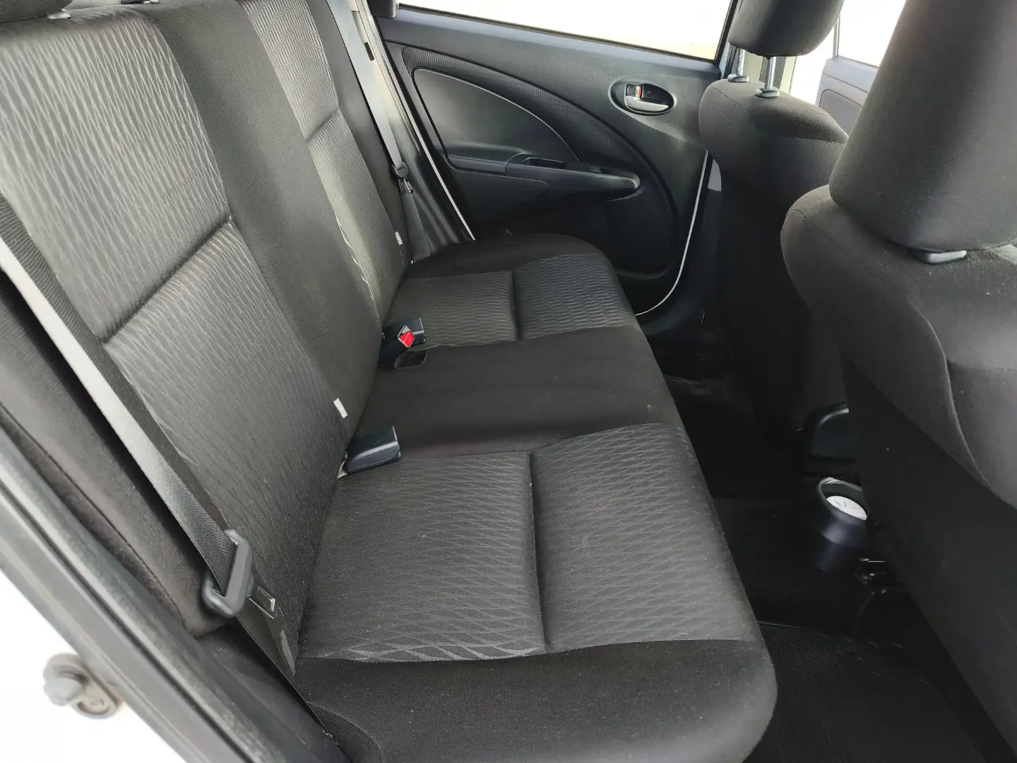 
								TOYOTA ETIOS X 2020 full									