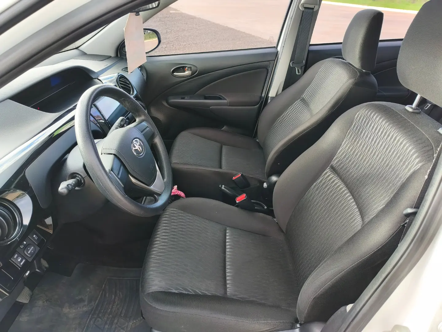 
								TOYOTA ETIOS X 2020 full									