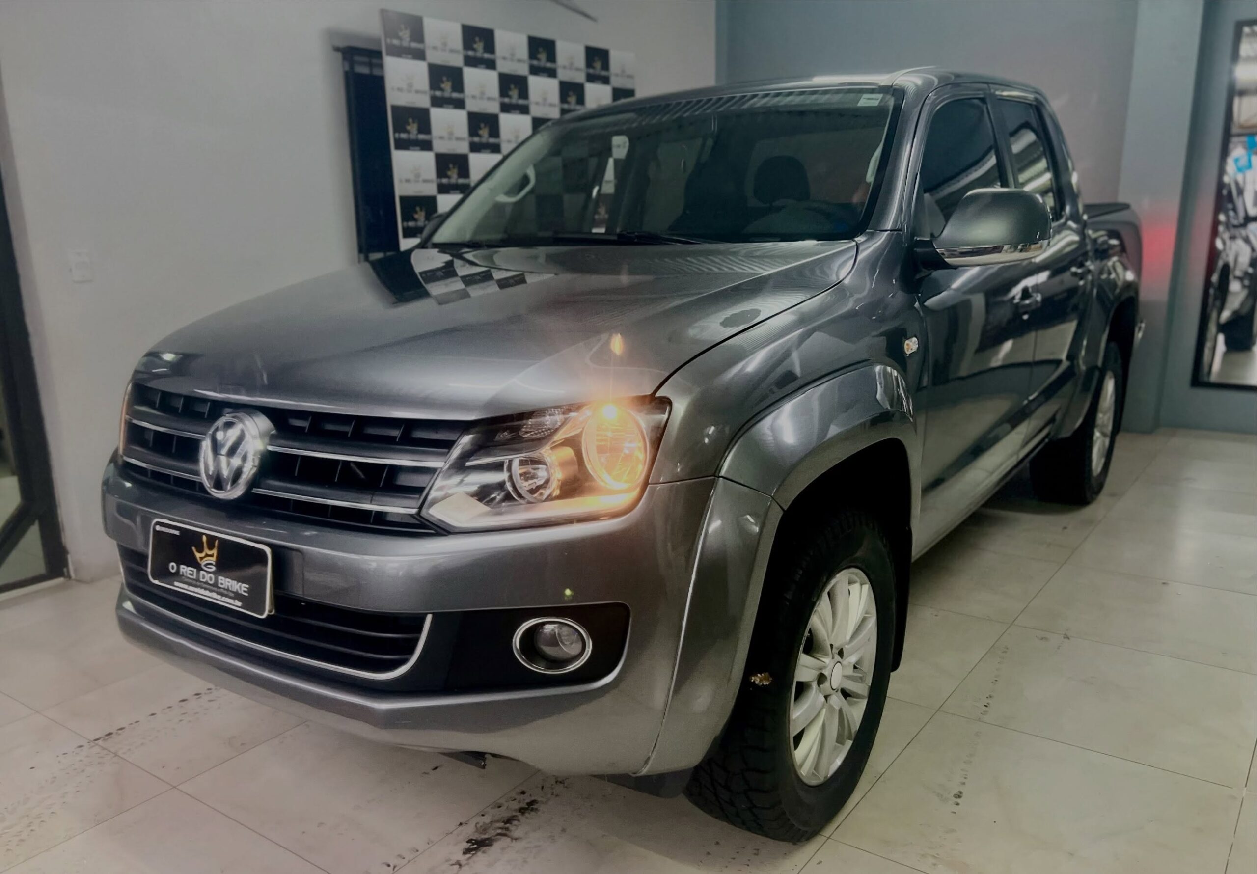 
								Volkswagen Amarok CD Highlin 2011 full									
