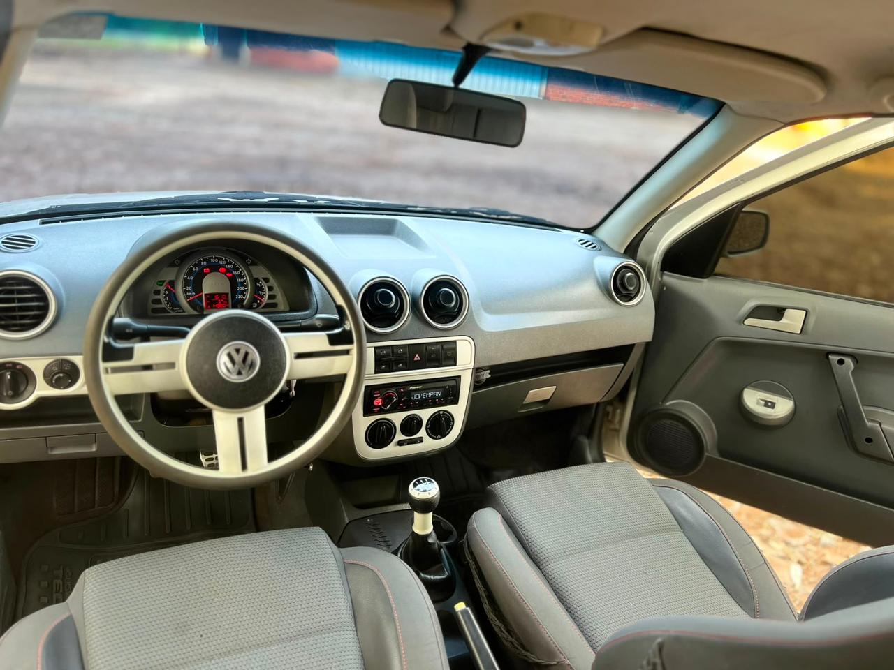 
								Volkswagen PARATI SURF 2009 full									