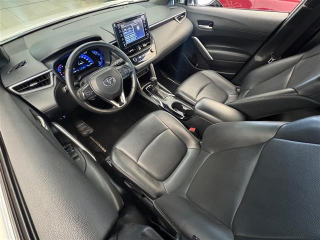 
								Toyota Corolla Cross XRE 2023 full									
