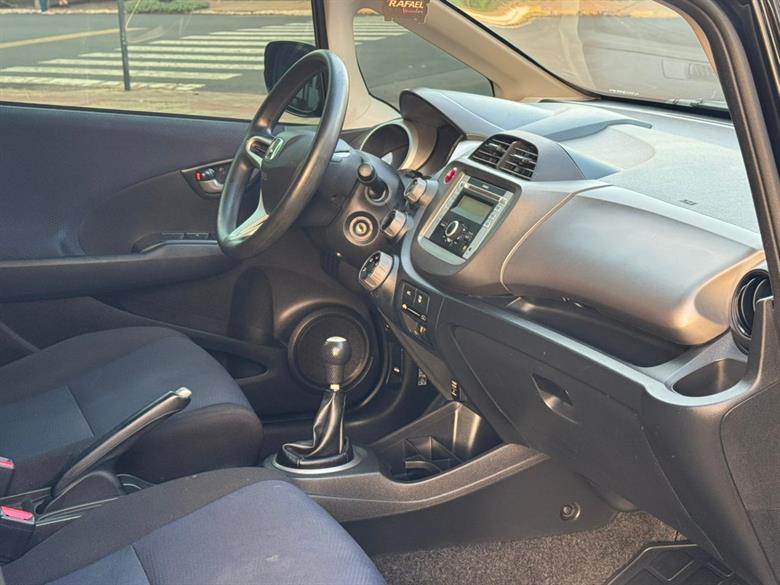 
								Honda Fit 2014 full									