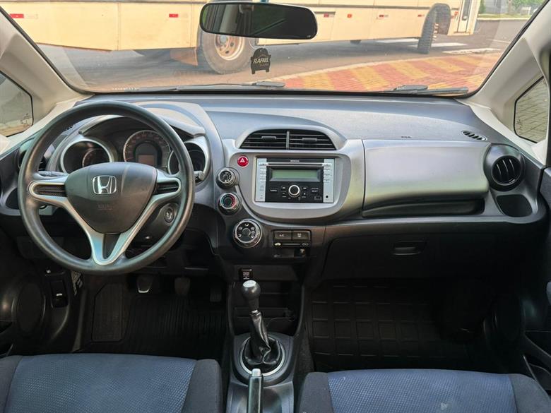 
								Honda Fit 2014 full									