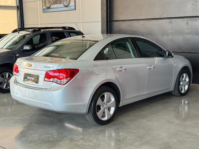 
								Chevrolet Cruze LT 2014 full									