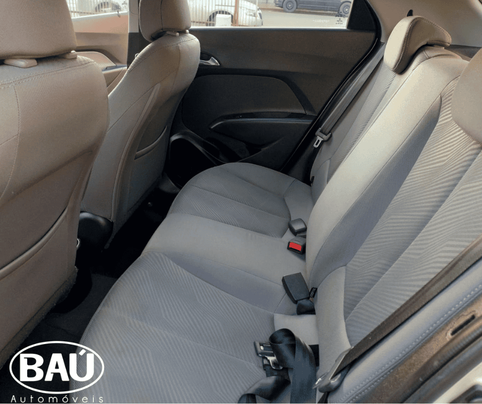 
								HYUNDAI HB20X 2014 full									