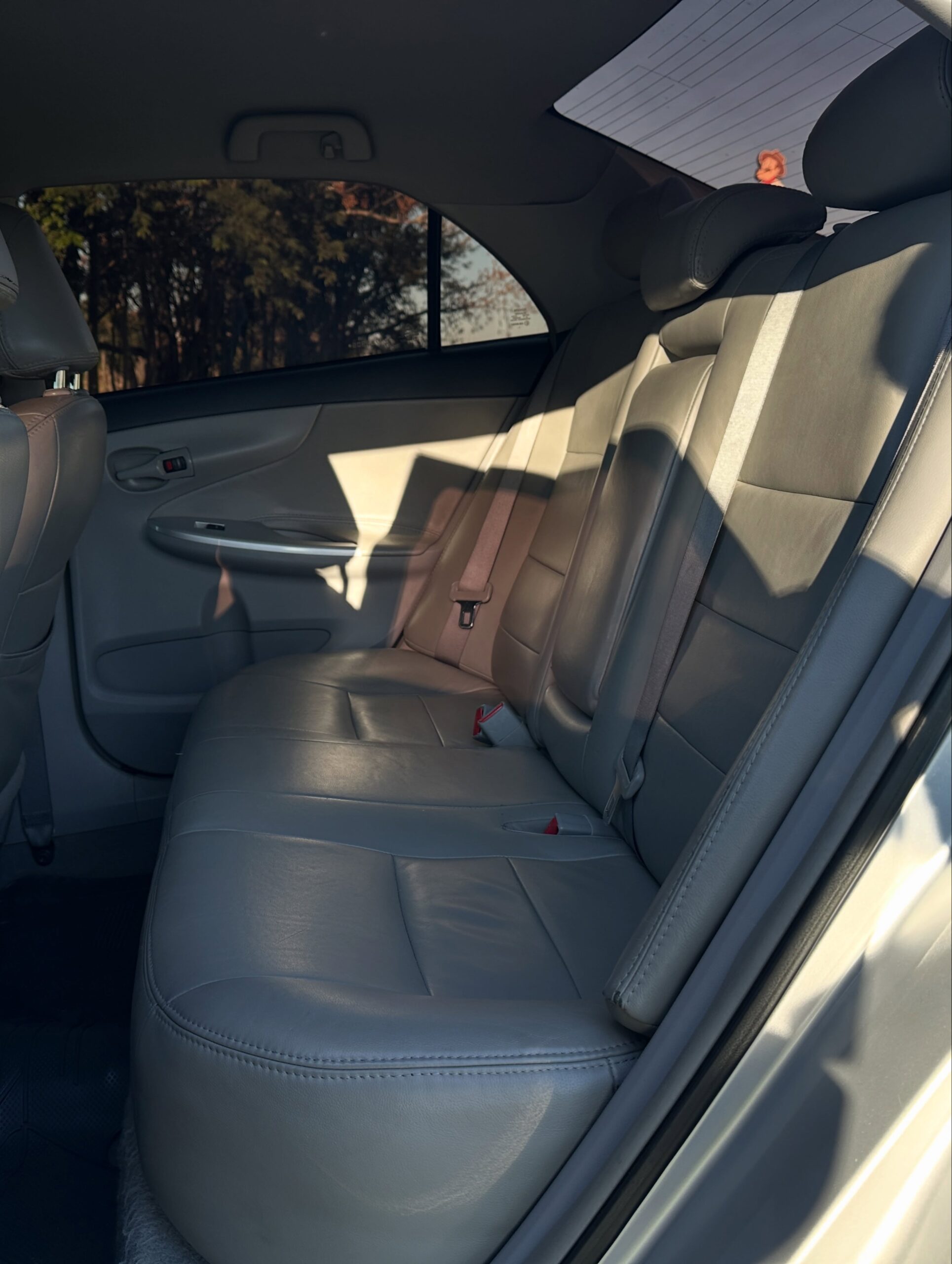 
								TOYOTA COROLLA GLi 2011 full									