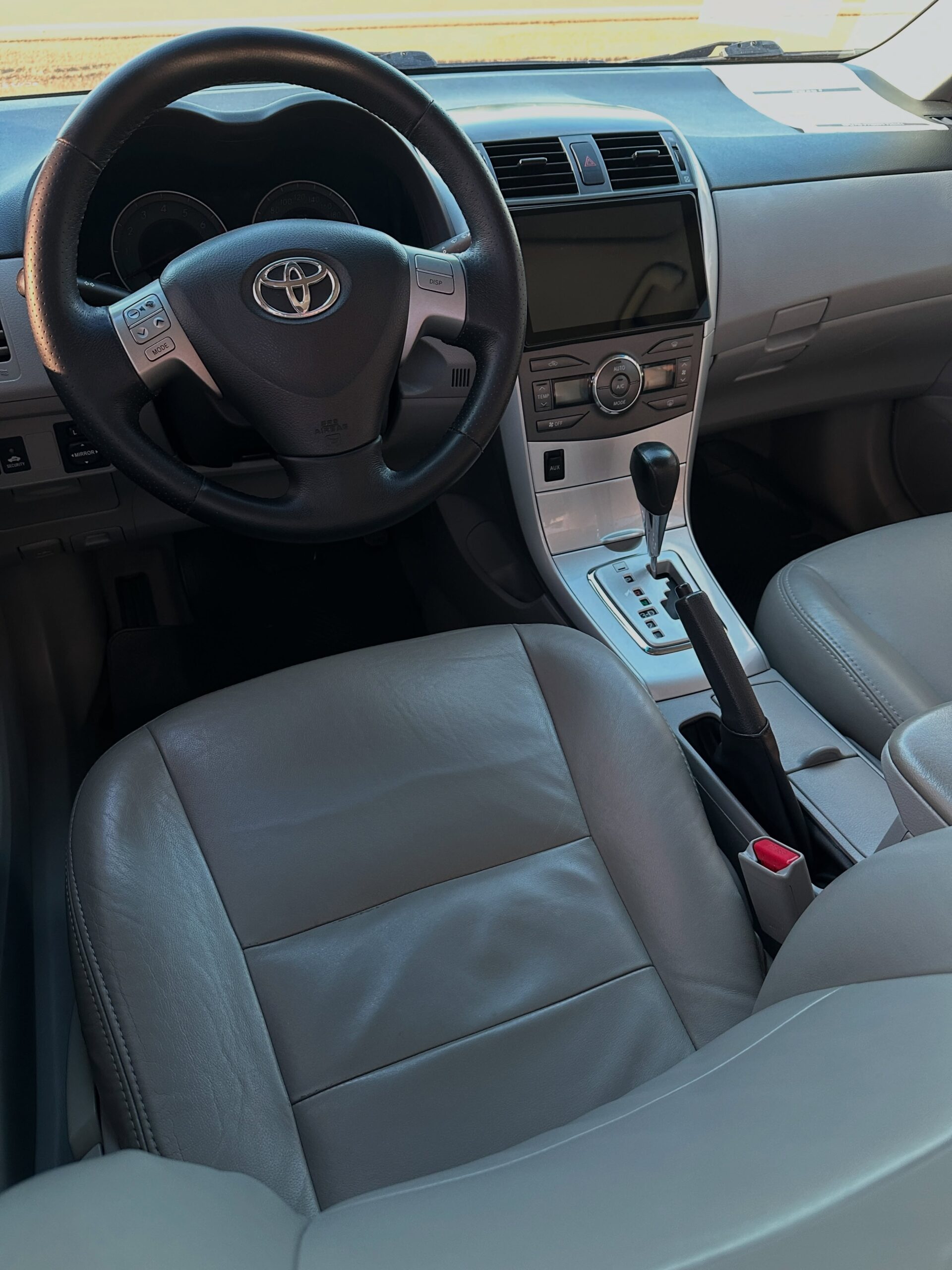 TOYOTA COROLLA GLi 2011