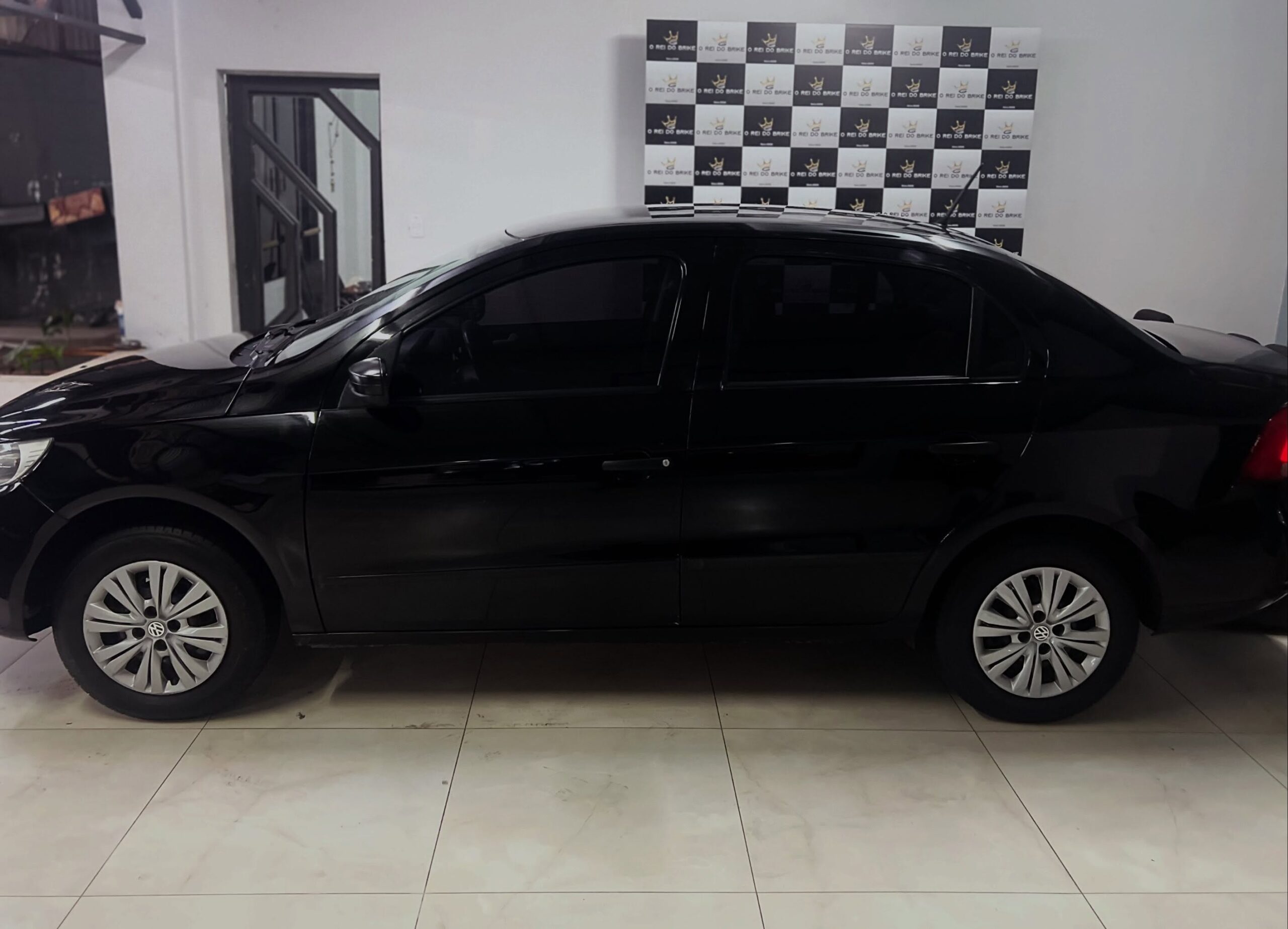 
								Volkswagen Voyage G5 Trend 2010 full									