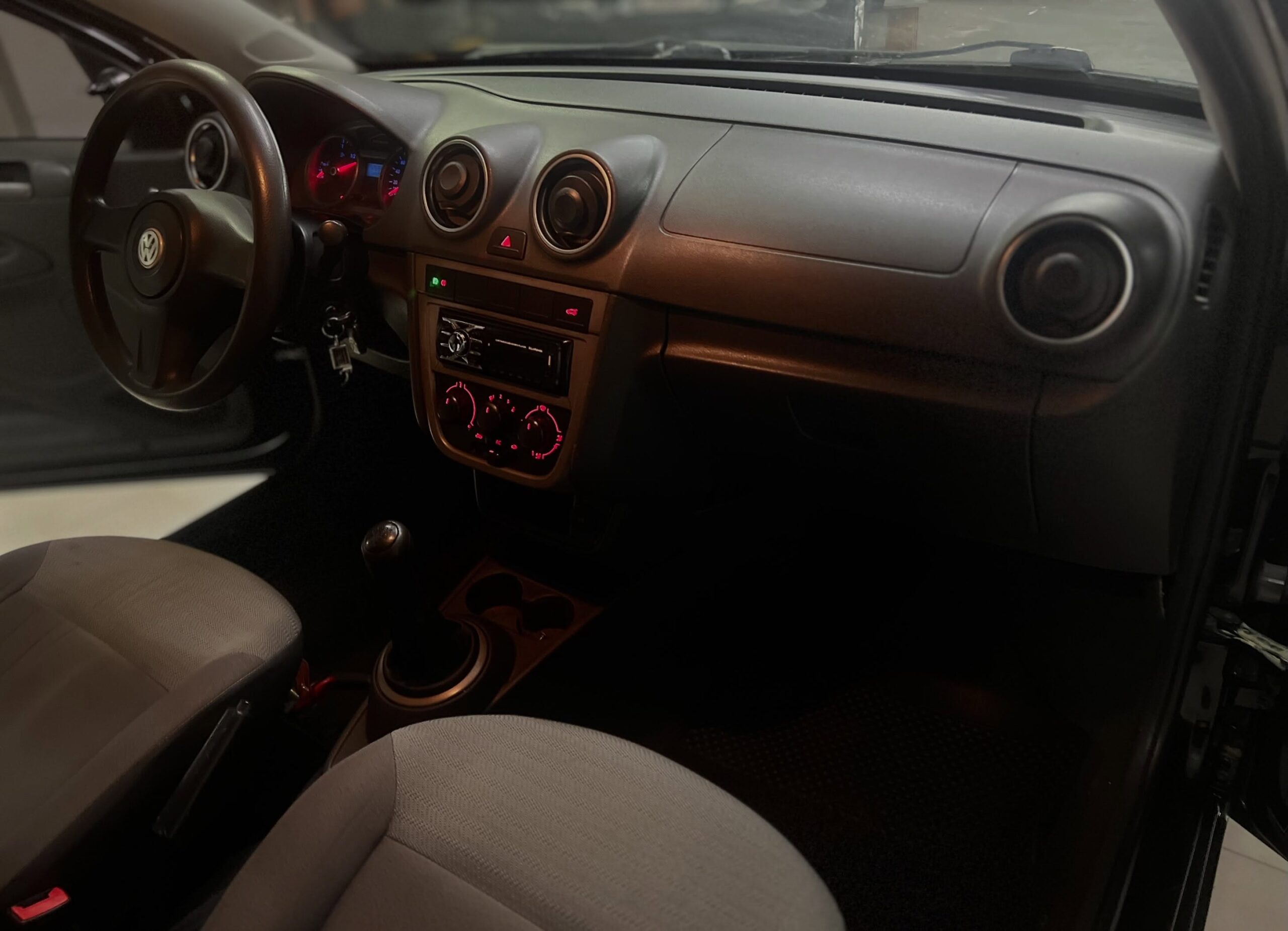 
								Volkswagen Voyage G5 Trend 2010 full									