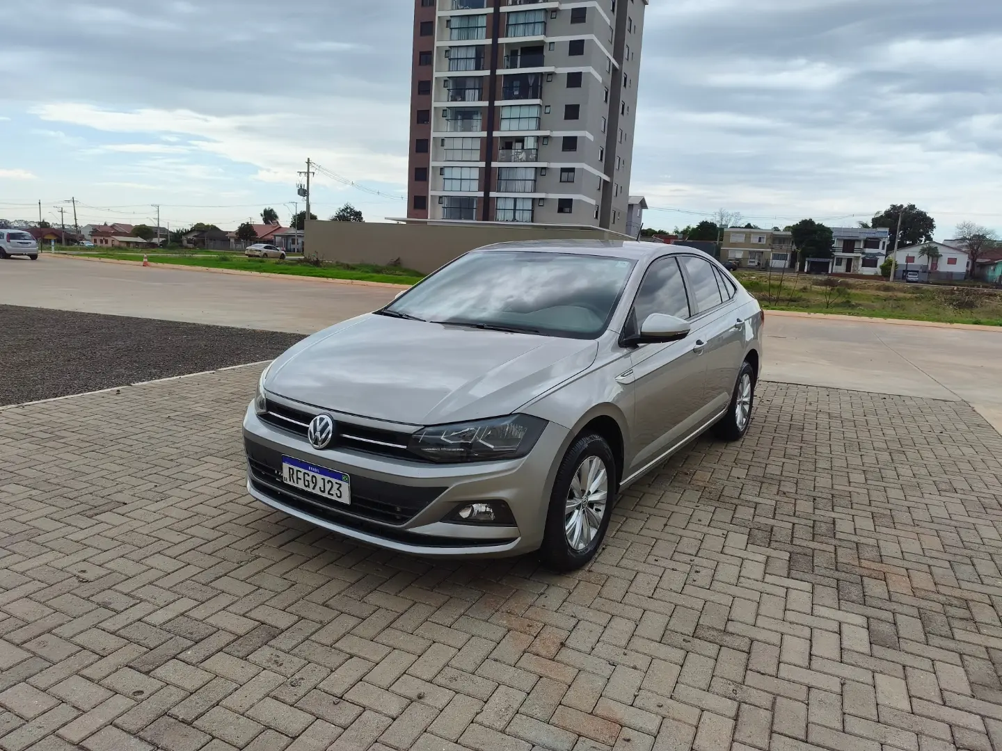 VOLKSWAGEN VIRTUS COMFORTLINE 2021