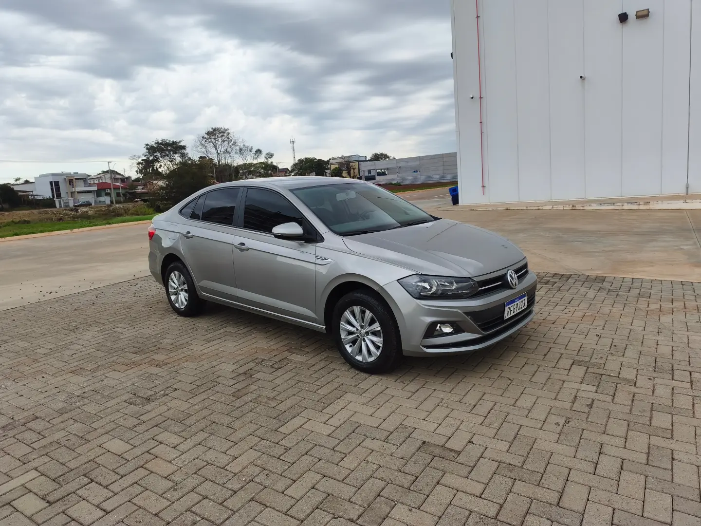 
								VOLKSWAGEN VIRTUS COMFORTLINE 2021 full									