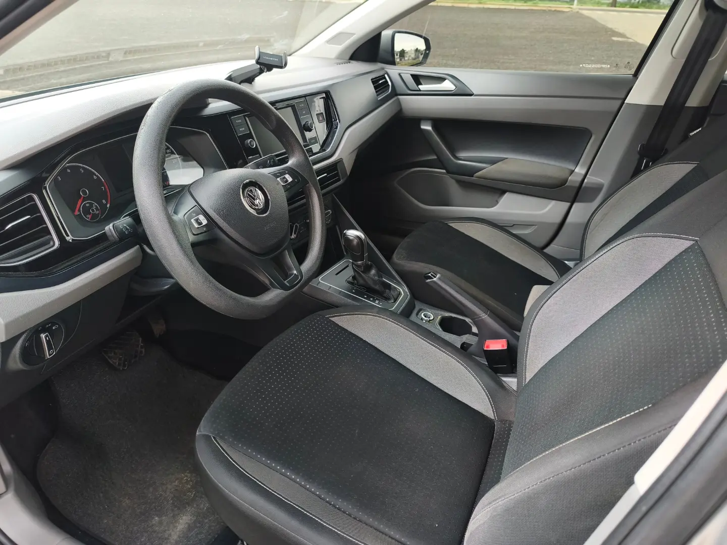 
								VOLKSWAGEN VIRTUS COMFORTLINE 2021 full									