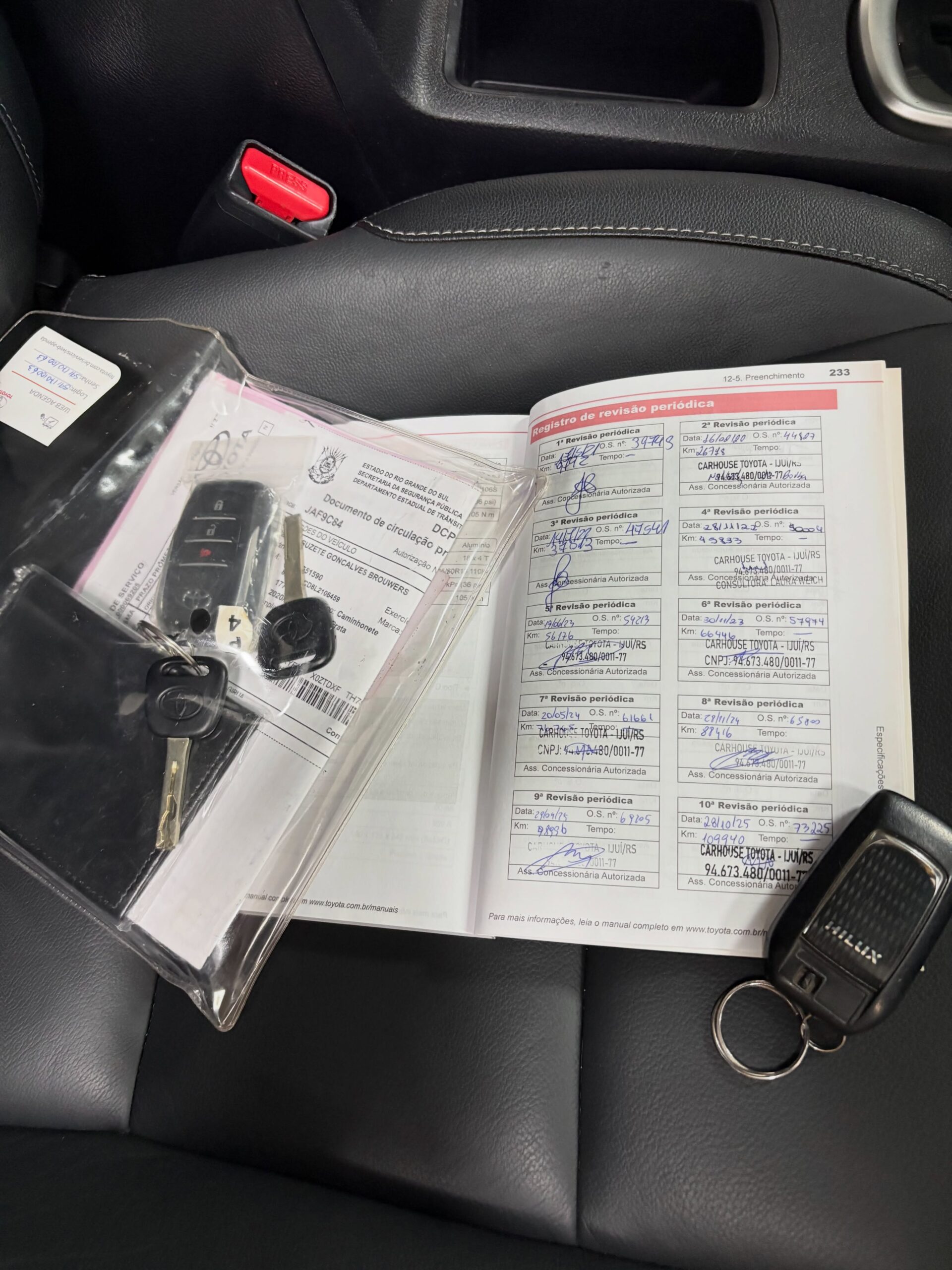 
								Toyota Hilux SRV 2020 full									