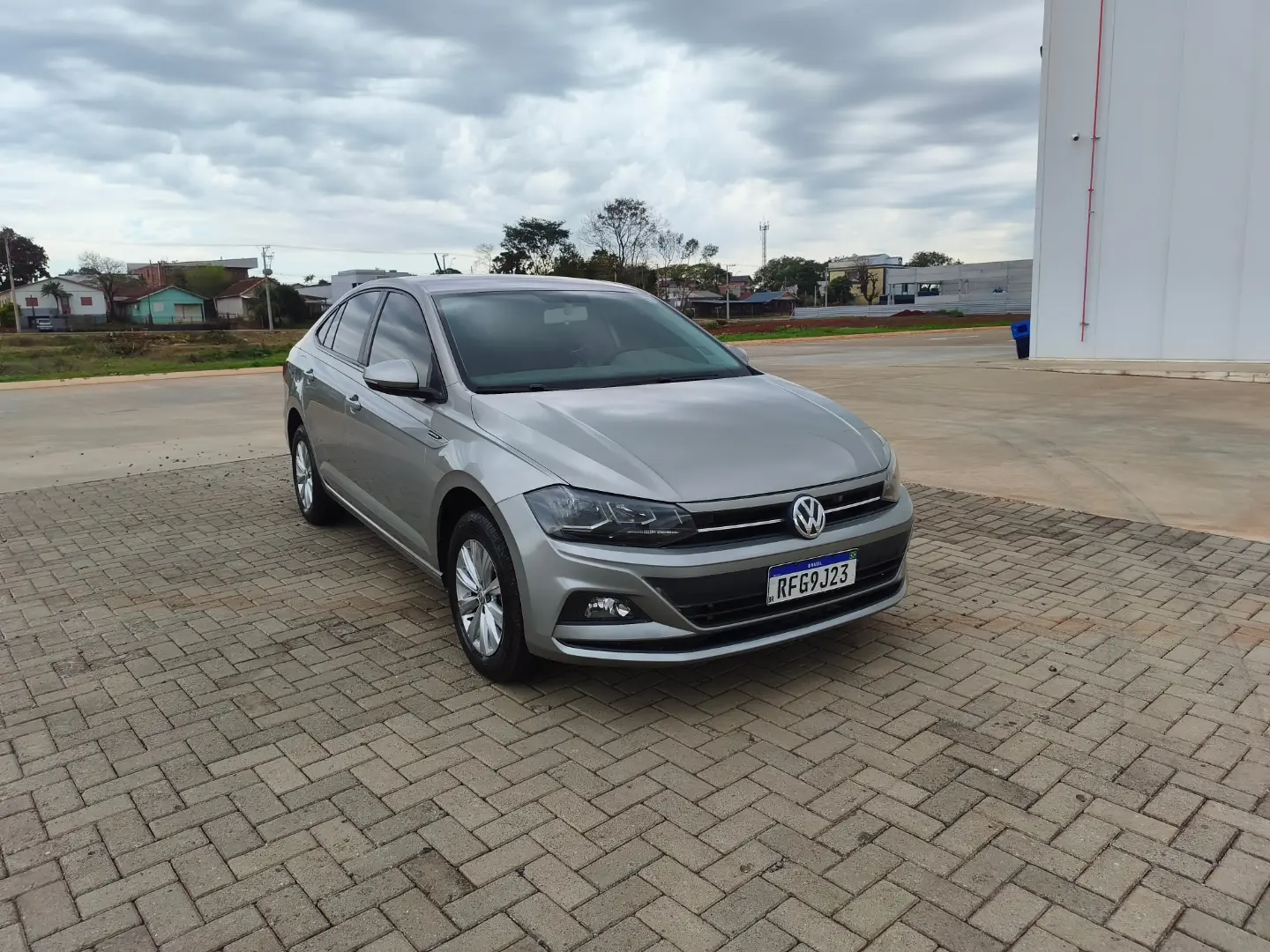 
								VOLKSWAGEN VIRTUS COMFORTLINE 2021 full									