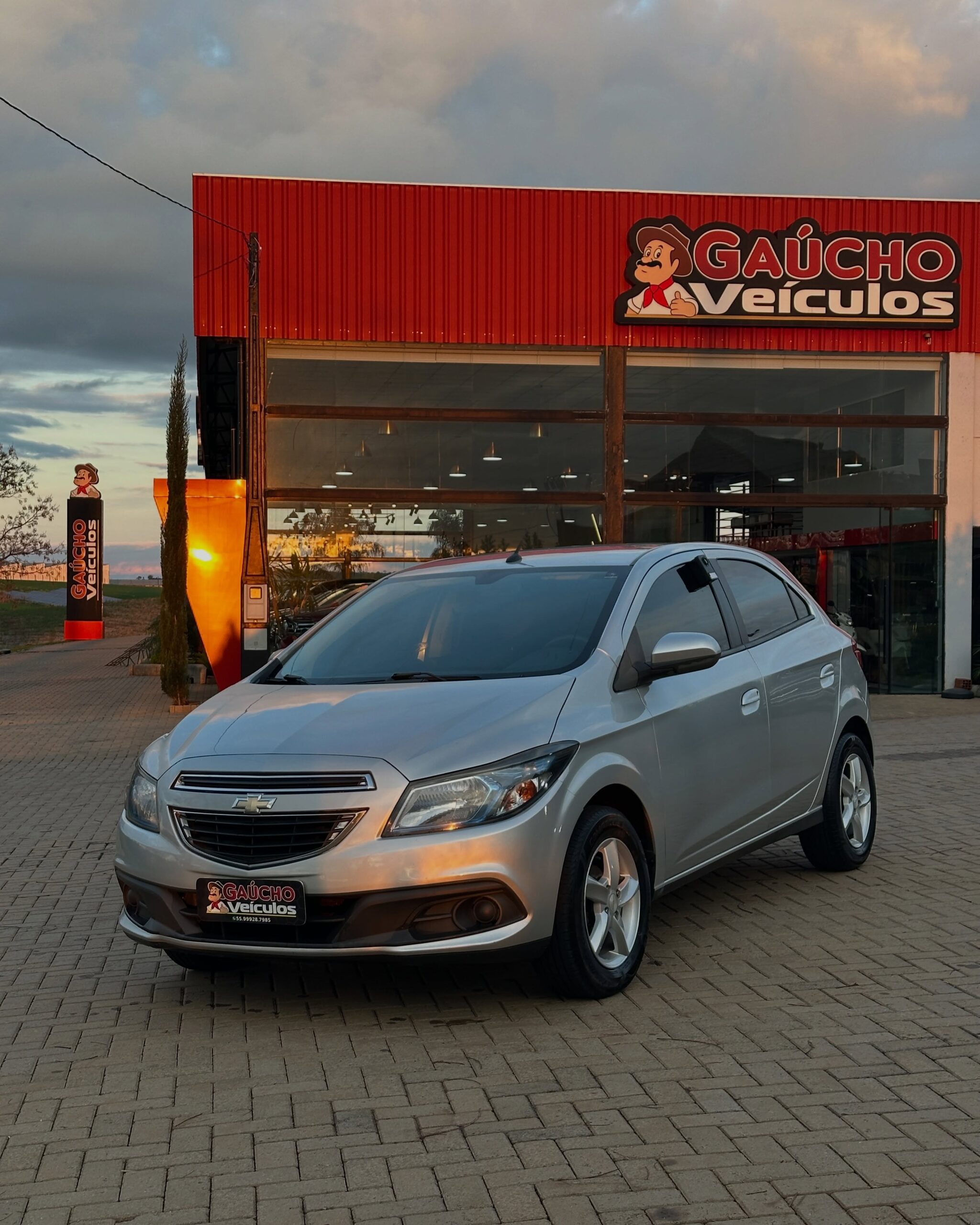 CHEVROLET ONIX LT 2013