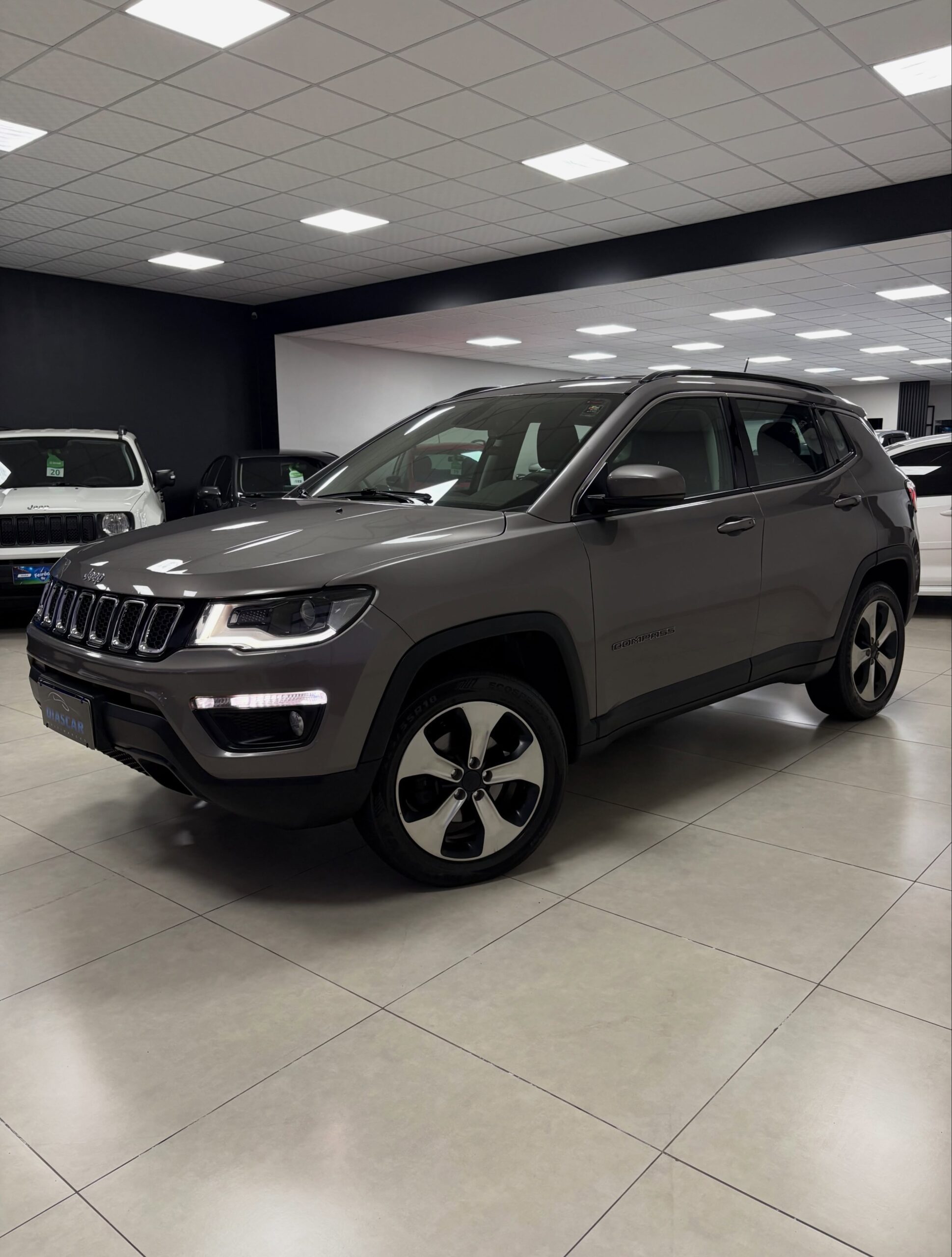 
								Jeep Compass Longitude 2018 full									