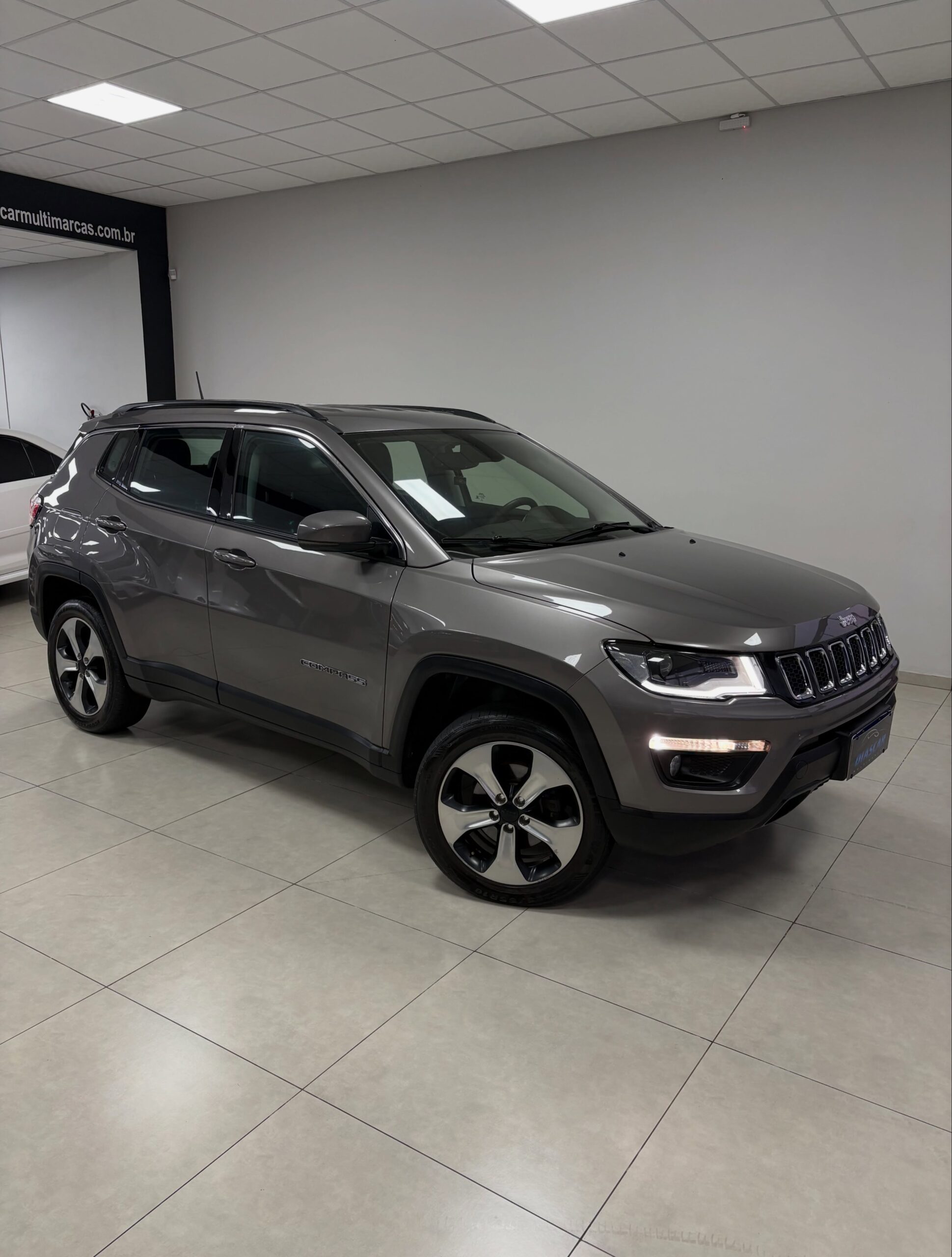 
								Jeep Compass Longitude 2018 full									