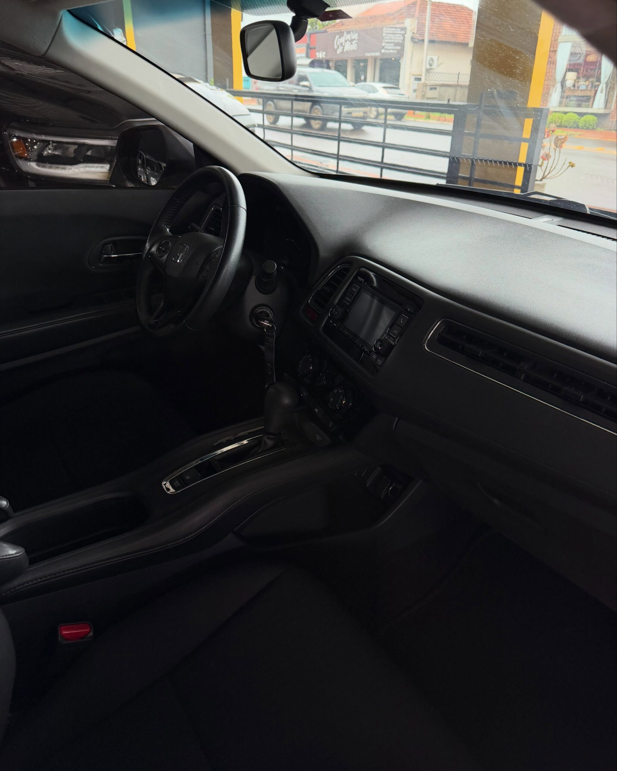 
								HONDA HR-V EX 2018 full									