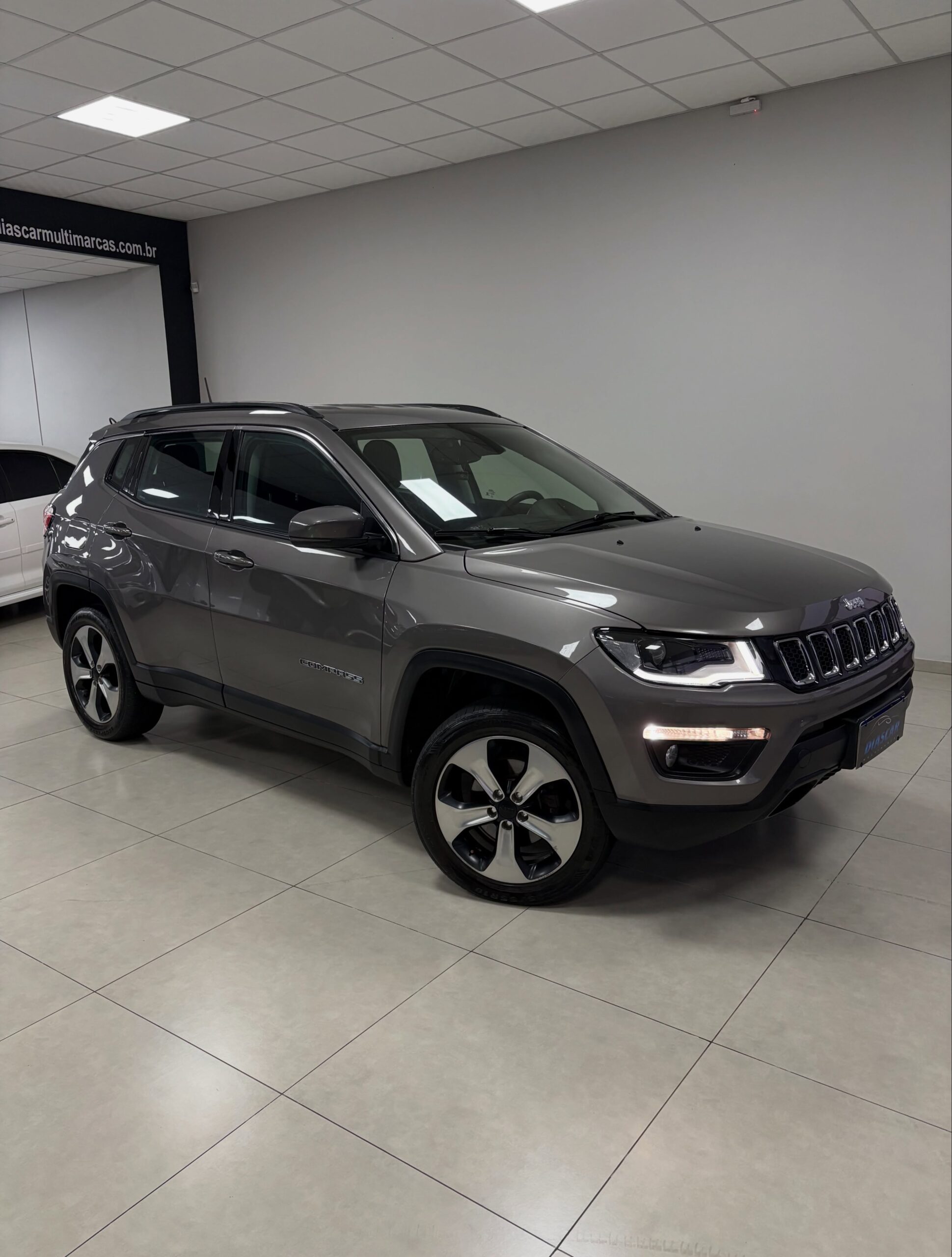 
								Jeep Compass Longitude 2018 full									