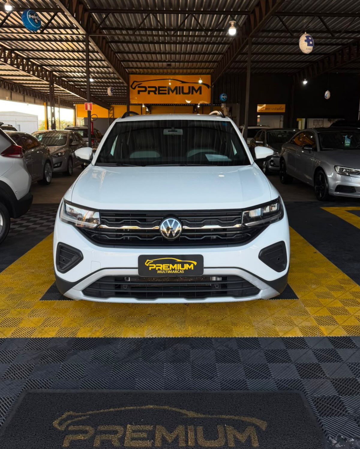 VOLKSWAGEN T-CROSS COMFORTLINE 2025